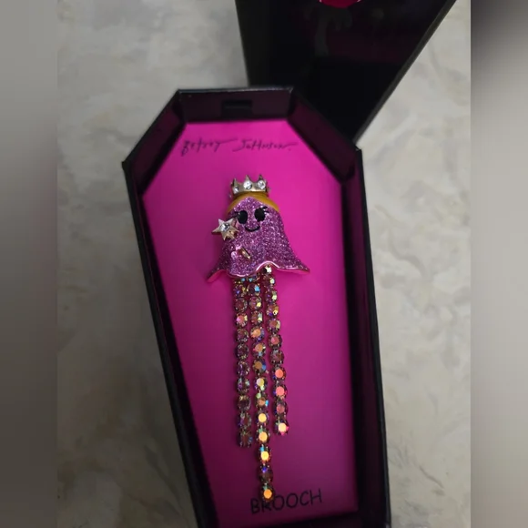 Betsey Johnson Pink Princess Ghost Brooch! NIB! - Picture 10 of 11